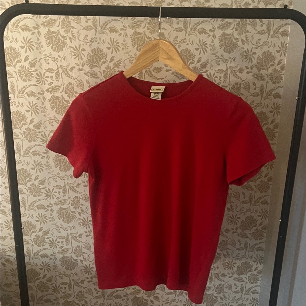 L.L. Bean Bright Red Crewneck T-Shirt